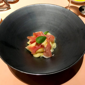 桃と生ハムのカッペリーニ